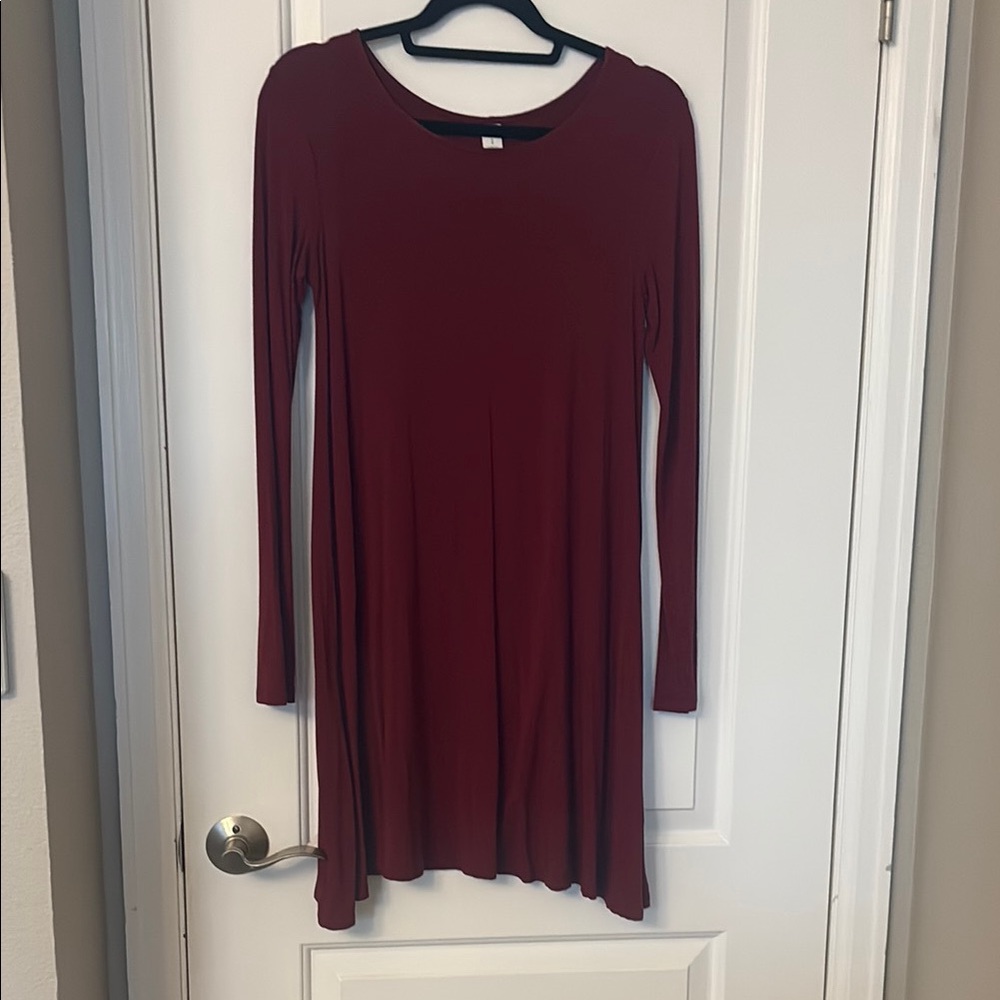 Elegant Burgundy Long Sleeve Dress